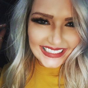 Meet your Posher, Stephanie